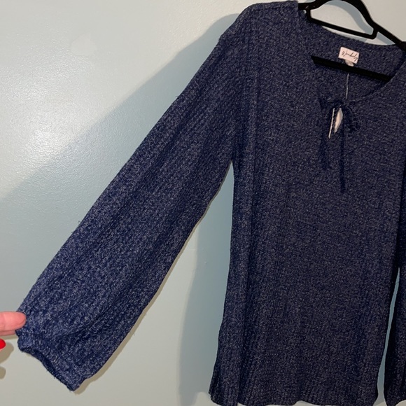 Waffle knit long sleeve blue top - Picture 3 of 7